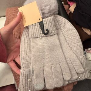 Gray Knit Hat and Gloves Set with Pearls